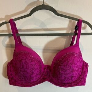 VICTORIA’S SECRET Sz 36D Sparkly Lace Underwire Light Padding Bra NEW WITH TAG